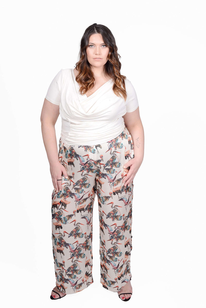 Mayes NYC Frances Wide Leg Lounge Pant in Crane print worn by model Megan Smith